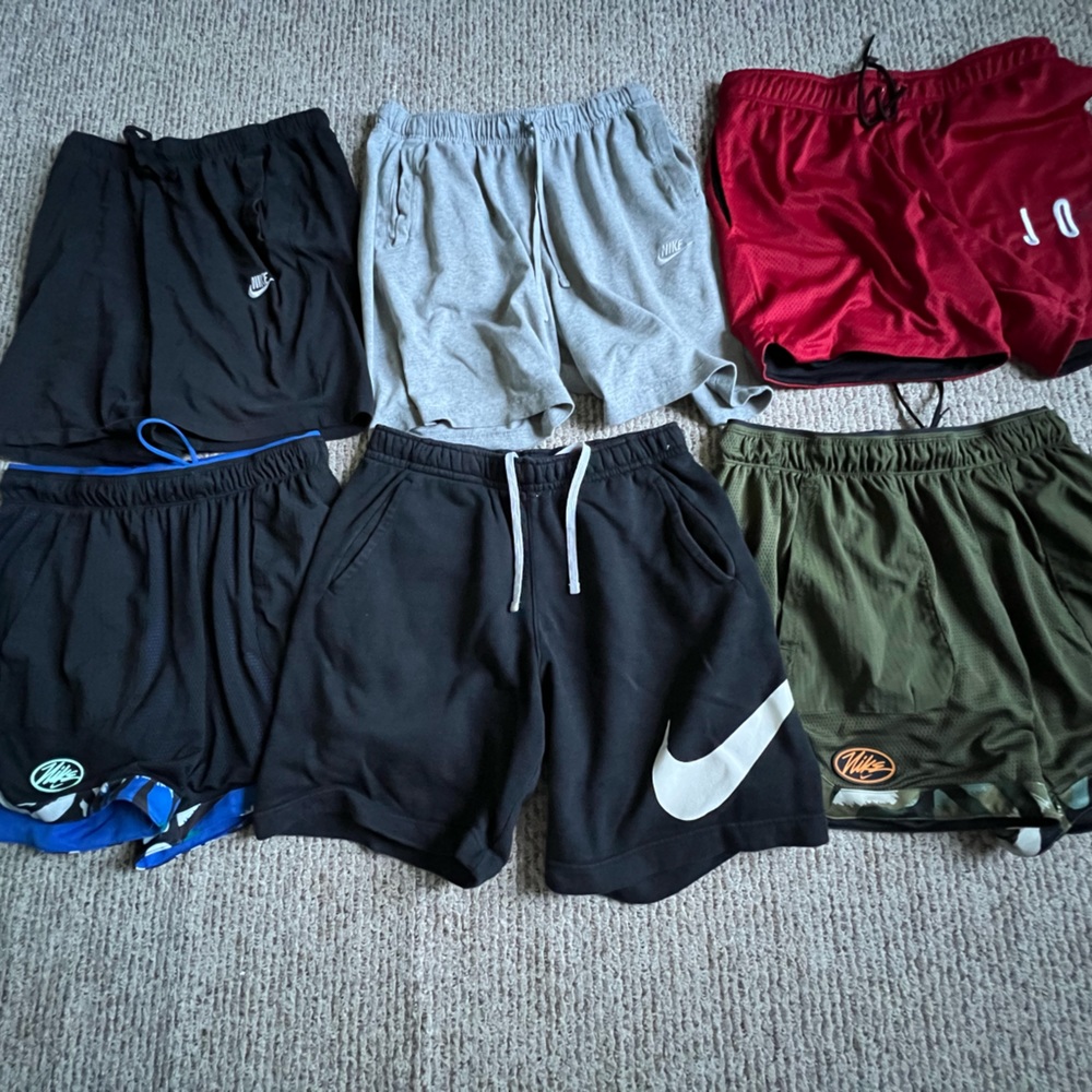 Nike/Jordan bundle of 6 mens shirts sized medium
